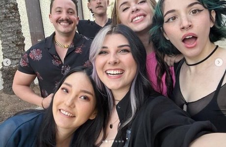 Alluux star porn archive