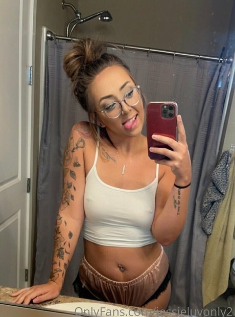 jessieluvonly2 naked star pictures