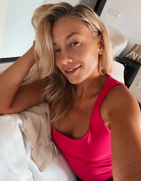 Amy Love pornstar hot photo