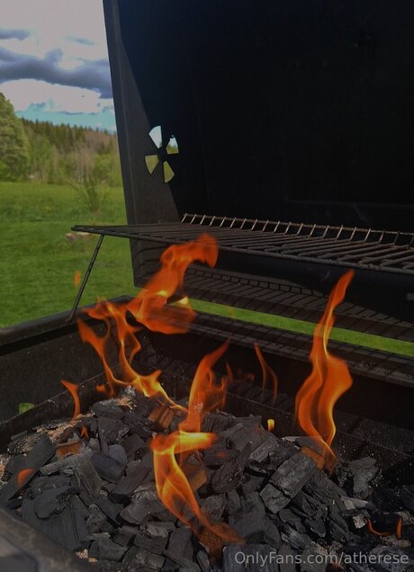 Atherese adult actress pic