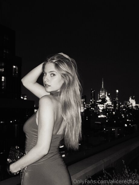 Aliceredlips star free pictures