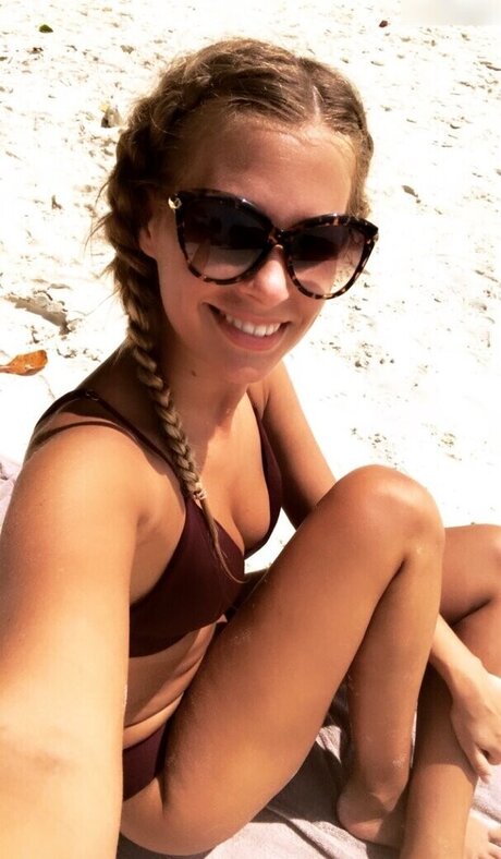 curvy blonde milf onlyfans sexy nudes pictures