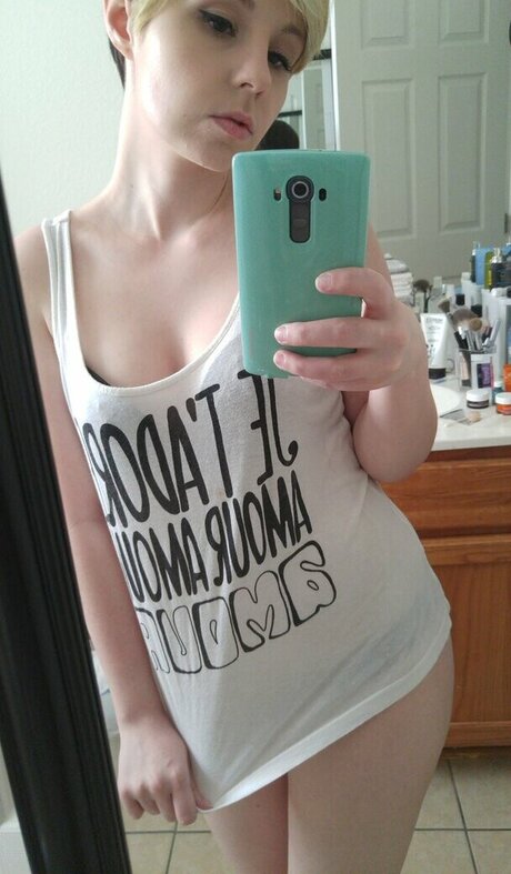 ebony squirt onlyfans beautiful pic