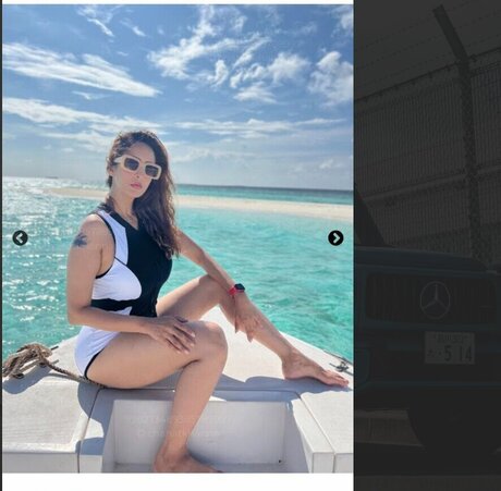 Chahatt Khanna model sexy photo