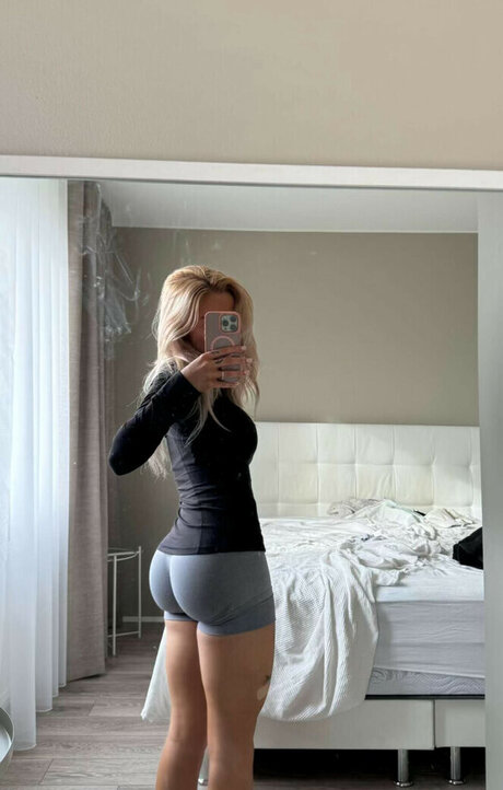 Brynhildurgunnlaugs model erotic img