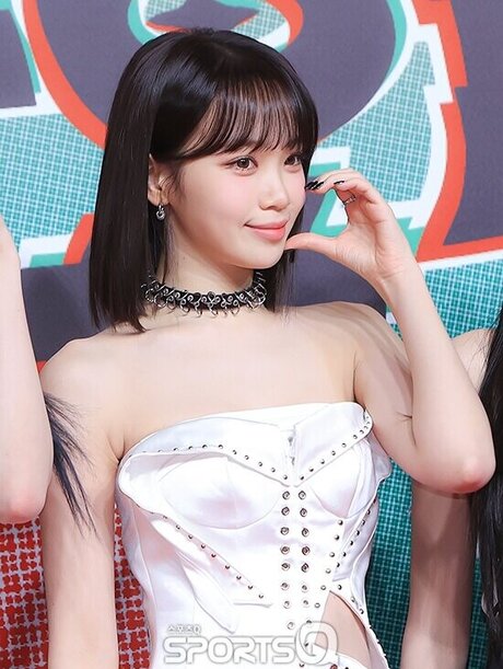 Kim Chaewon naked actress galleries