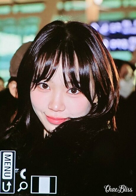 Kim Chaewon top pornstar photos