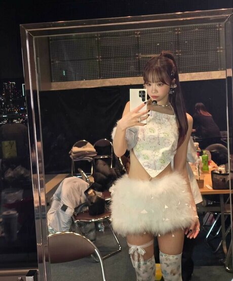 Kim Chaewon naked pornstar pictures