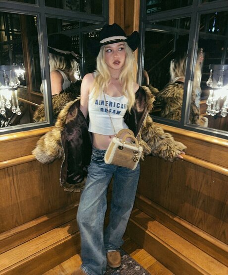 Abby Paradise perfect model pictures