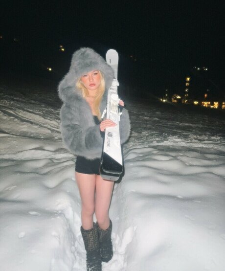 Abby Paradise adult model picture