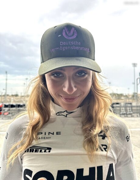 Sophia Fl rsch pornstar nude photo