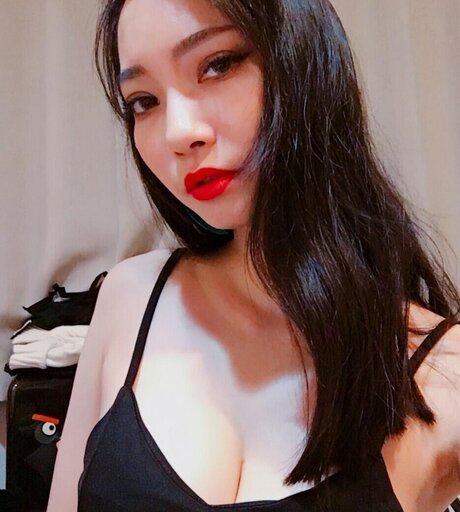 Sandykaka_ sexy actress image