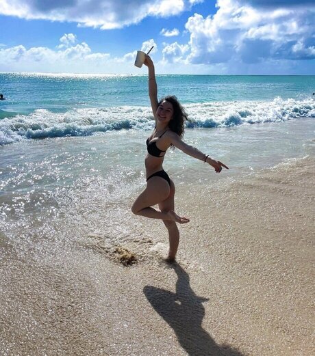 Jesina Amweg model sex photos