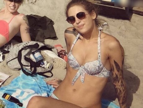 Liza Waschke sexy star image