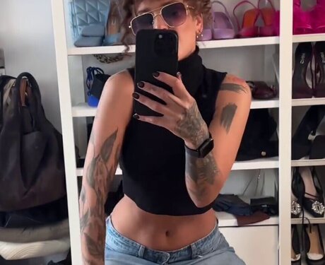 Liza Waschke erotic model photos