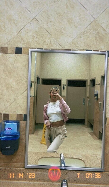 jenliciouss sexy star photos