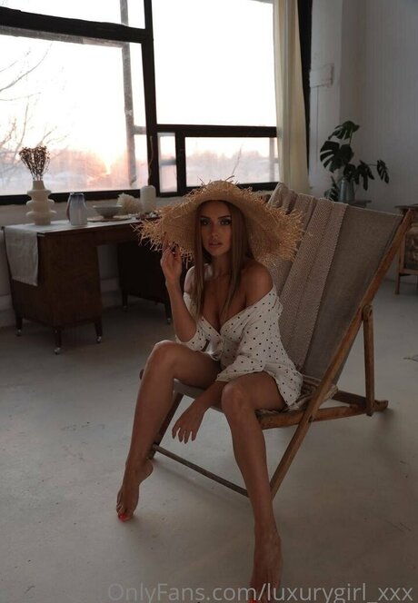 Luxury Girl pornstar sex gallery