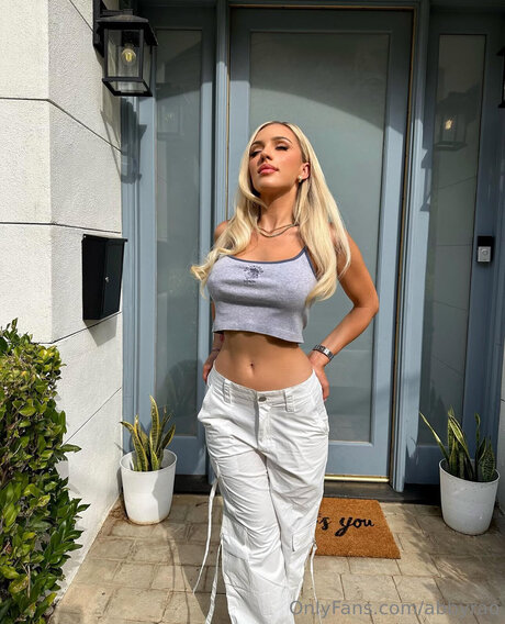 bunny free onlyfans sexy nude pics