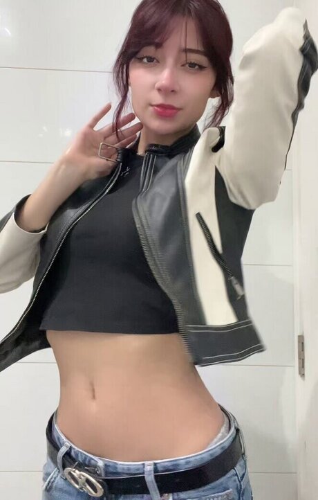 Anto a a model exclusive picture