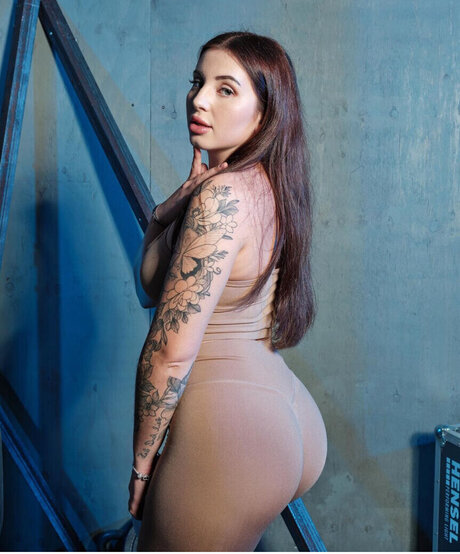 nina buettner fit star sex pics