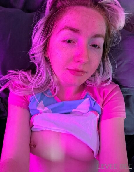 Ginger amp Eevee sexy actress image