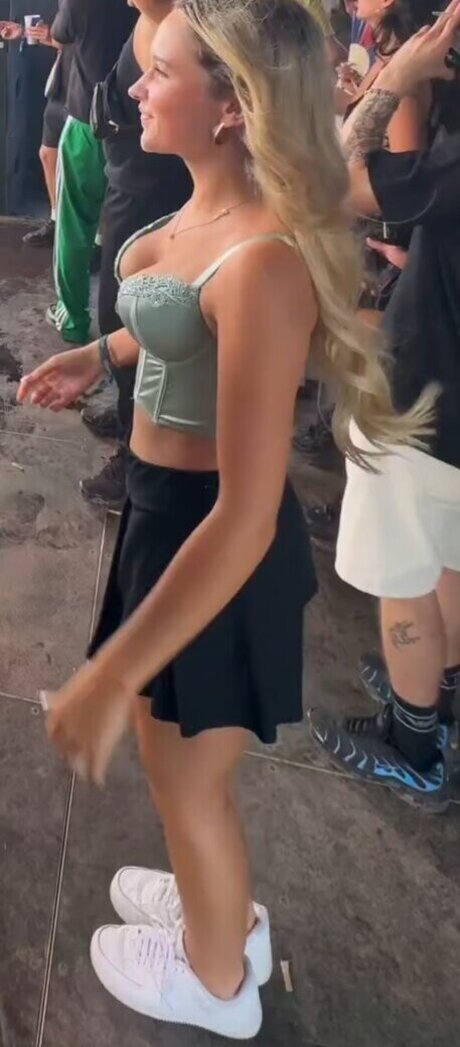 Wieke pornstar erotic picture