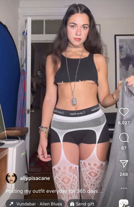 AllyAnnaMaria hd actress pictures