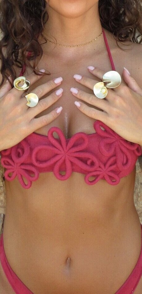 Olivia Antongiovanni erotic model pics