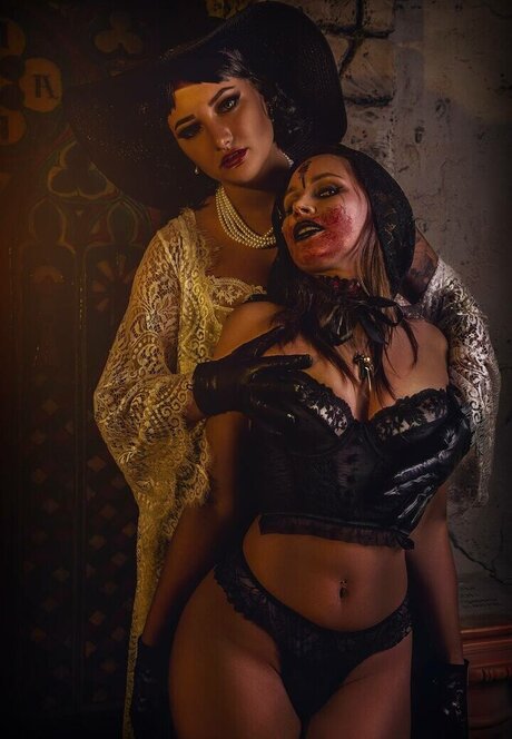 Red Saya hot model galleries