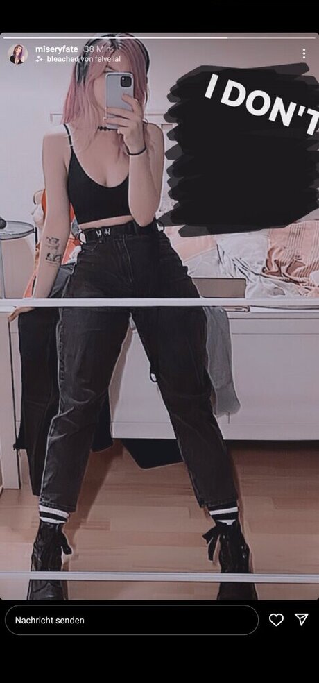 Esther Kerkhoff sexy model pic