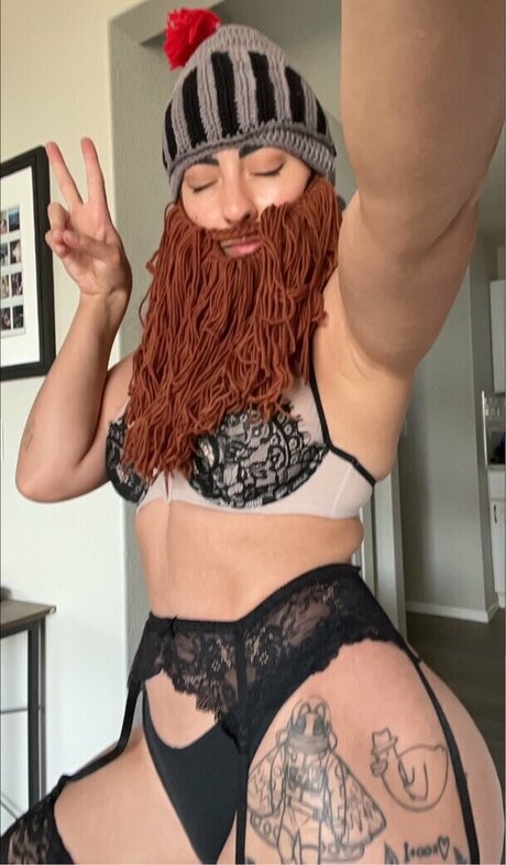 lov3ly laur3n nudes actress img