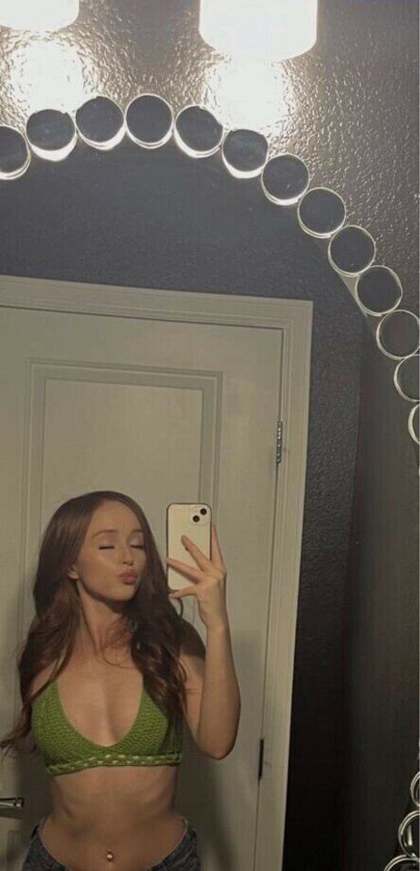 Taylor Levinson pornographic actress photo