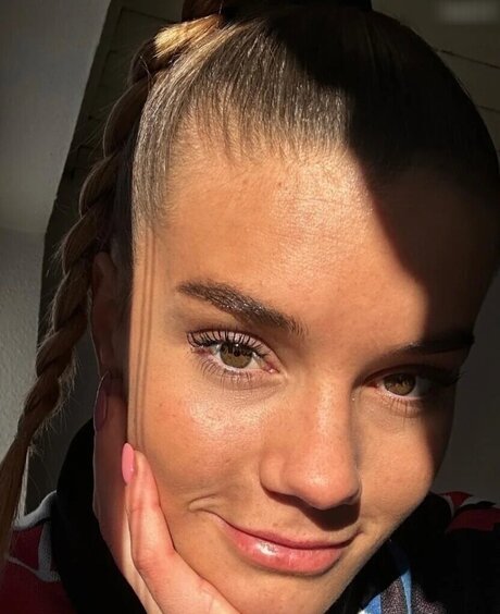 Selina Cerci star hot pictures