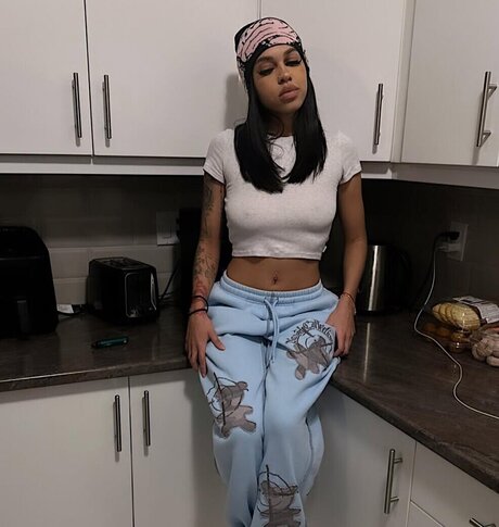 Sad Shordies erotic star gallery