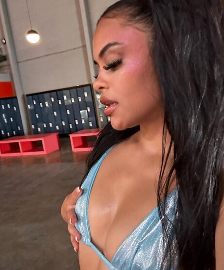 Sad Shordies adult model photo