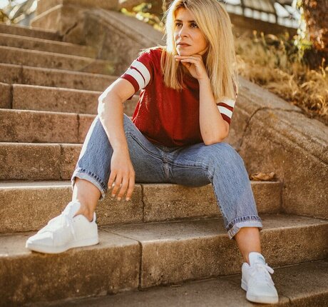 Julie Zenatti model pretty photos