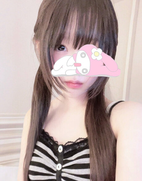 Loveyoukillyou model hd photos