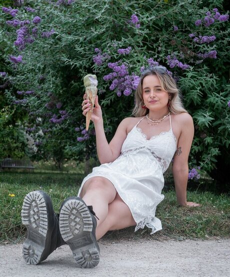 Camille LV pornstar hd image