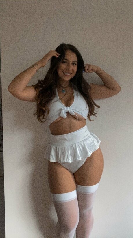 Farah Asteri best star pic