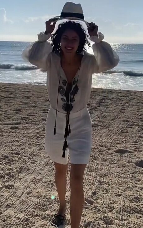 Rebecca Mir model exclusive img