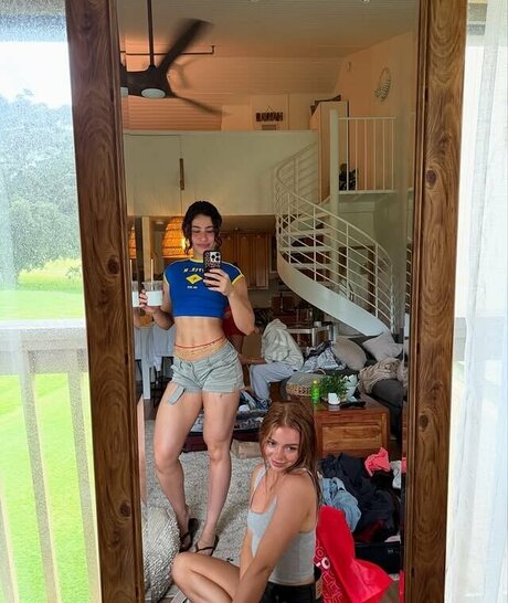 Thelatgirl model pornographic pics