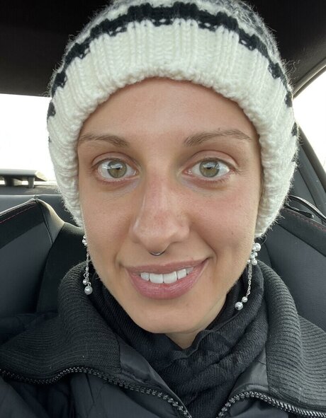 Victoria Liro model img