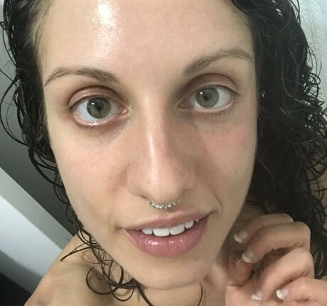 Victoria Liro sexy actress picture