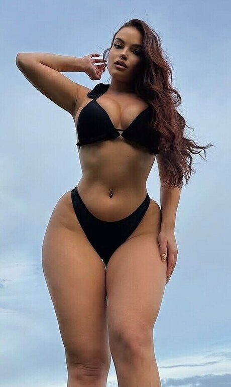 Emilia Emjeni exclusive pornstar images