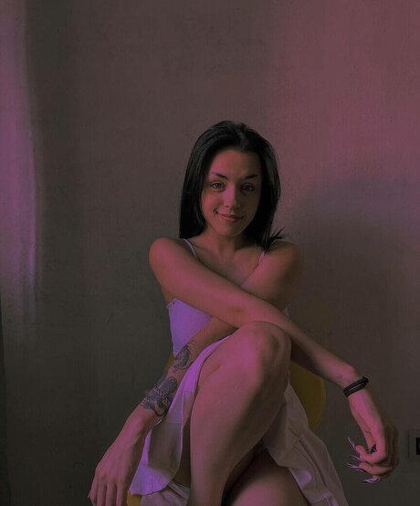 Rihanna Black free model pictures