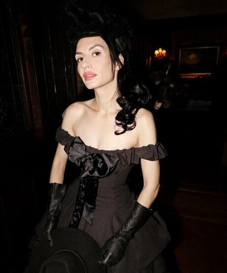 Anna Khachiyan model top galleries