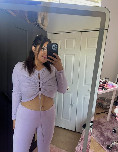 Hiddeninmyvalley sexy model photos