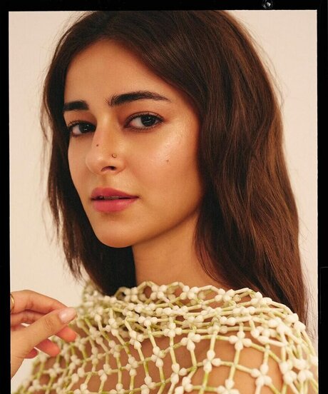 Ananya Pandey top pornstar img