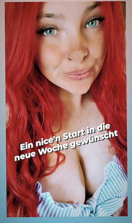 Flashinaa high quality pornstar picture