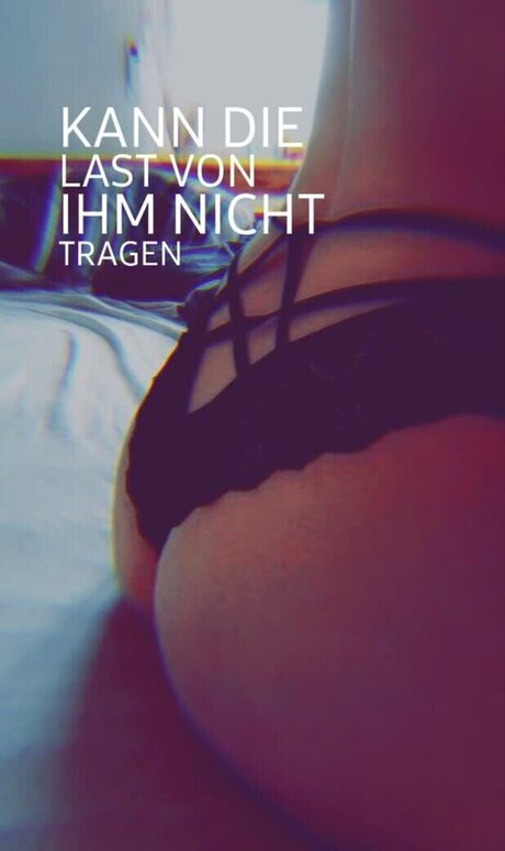 mother onlyfans pornographic pics